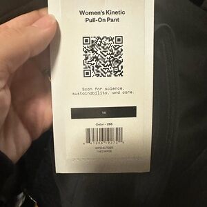 Ministry of Supply Women's Kinetic Pull-On Pant - Black